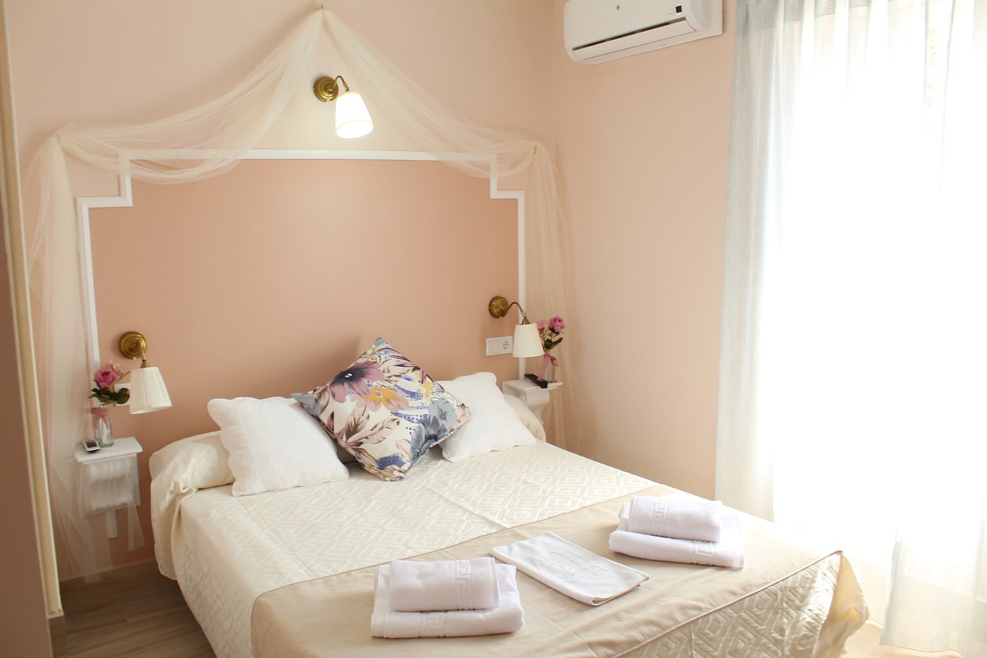 Categoría de alojamiento: <span>Hostal Emperador Augusto (Mérida)</span>